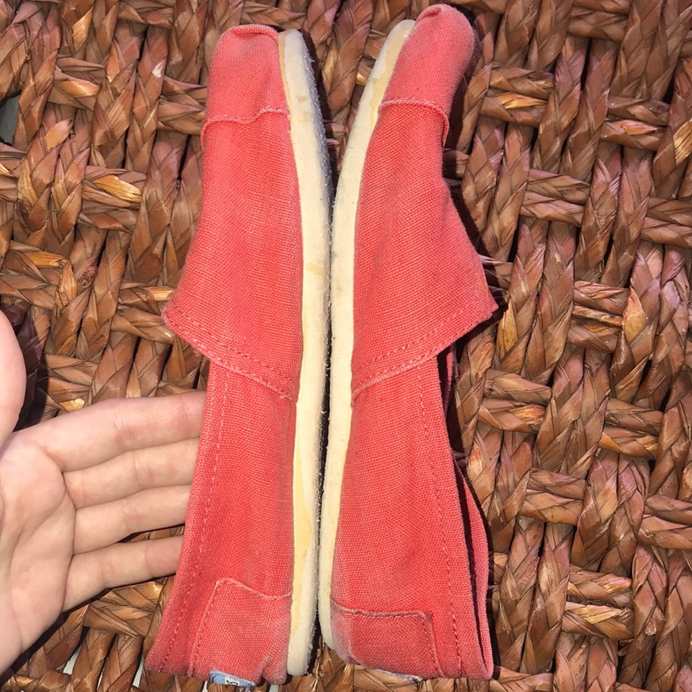 TOMS - Picture 5 of 6